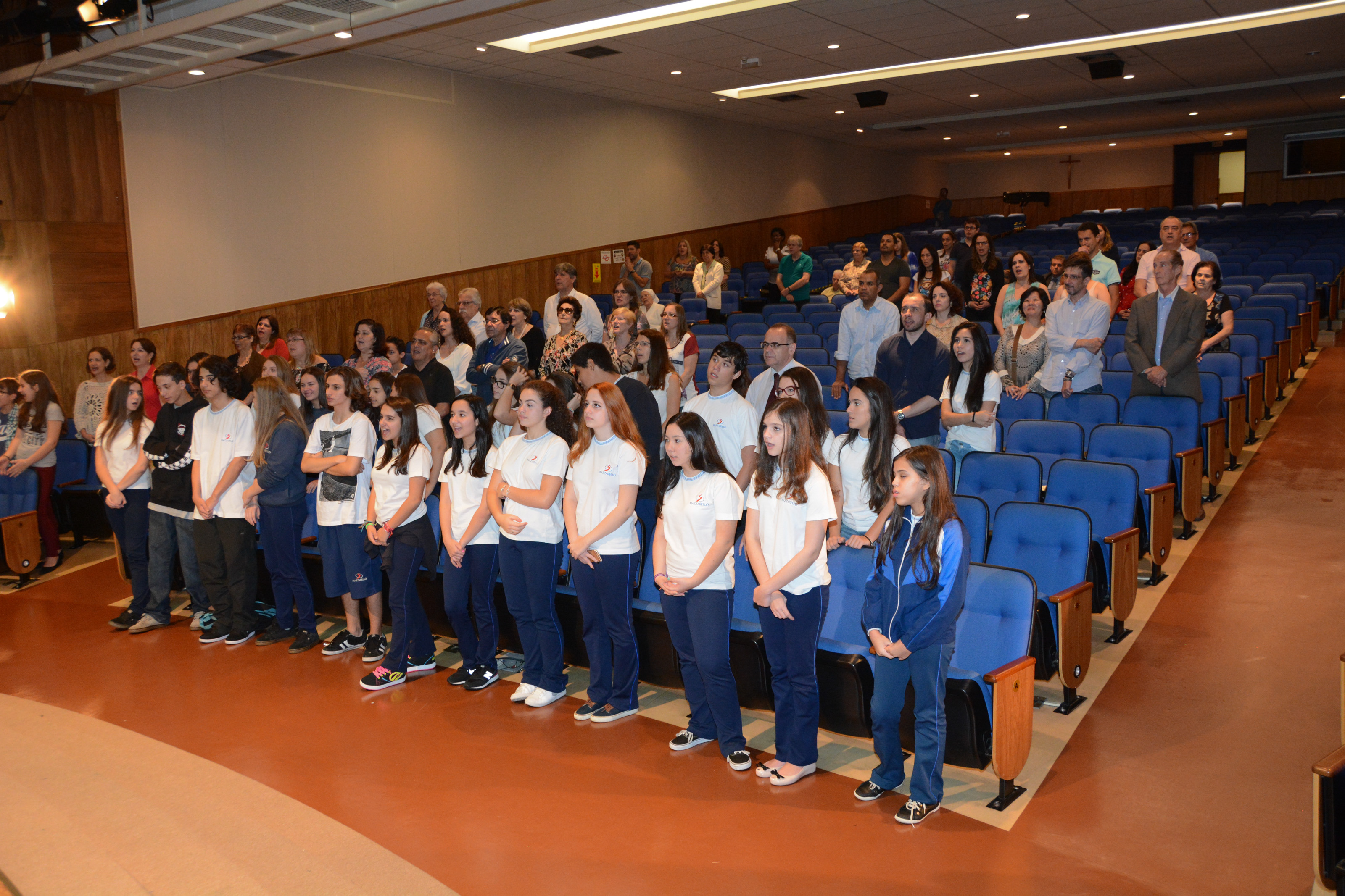 Missa em Ação de Graças - 5º e 9º ano.
