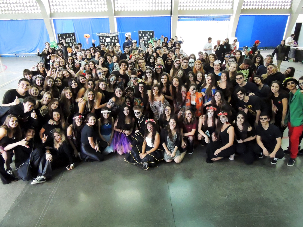 FIESTA DE LOS MUERTOS